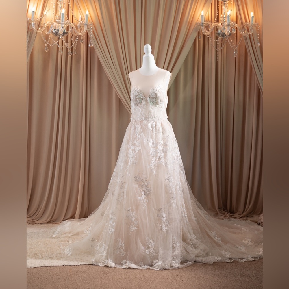GALIA BY GALIA LAHAV Wedding dress size 48